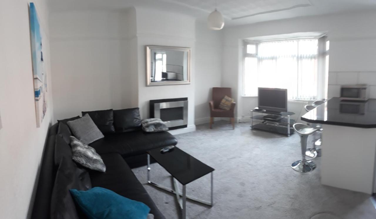 Marine Lake Apartment West Kirby Exteriér fotografie
